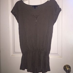 Super flattering gap tee